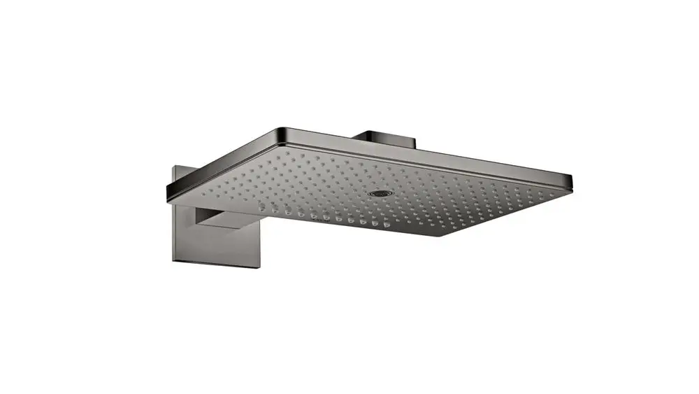 Kopfbrause in quadratischer Form an einem Wandarm, mit gleichmäßig angeordneten Düsen, aus Schwarz verchromtem Material, von AXOR.